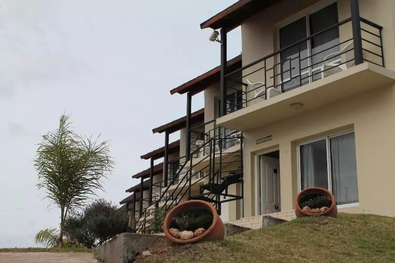 ホテル Brisas Del Lago Apartamentos