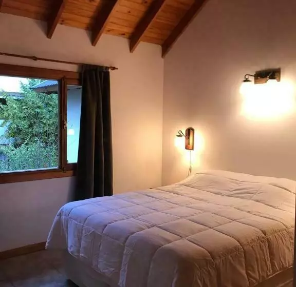 ホテル Cabañas Refugio Del Arroyo Apart