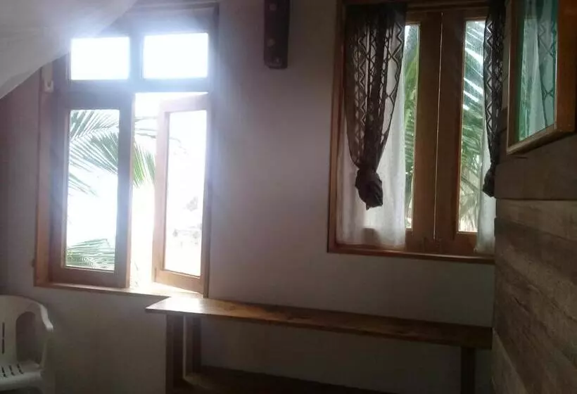 Hotelli Cafe Maya   Casa Acalli