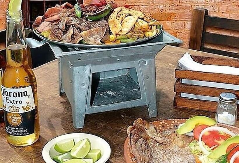 هتل Casa Mañana Xilitla