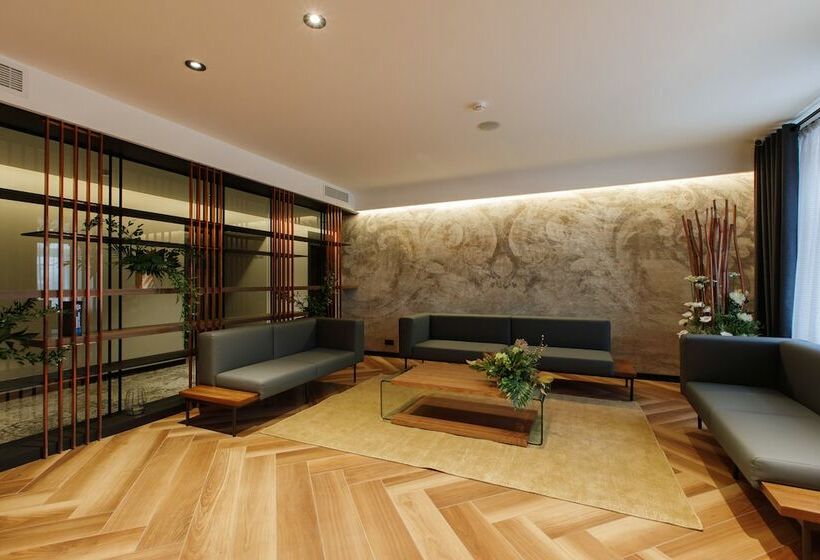 Hotel Dvor Podznoeva Studios And Apartments