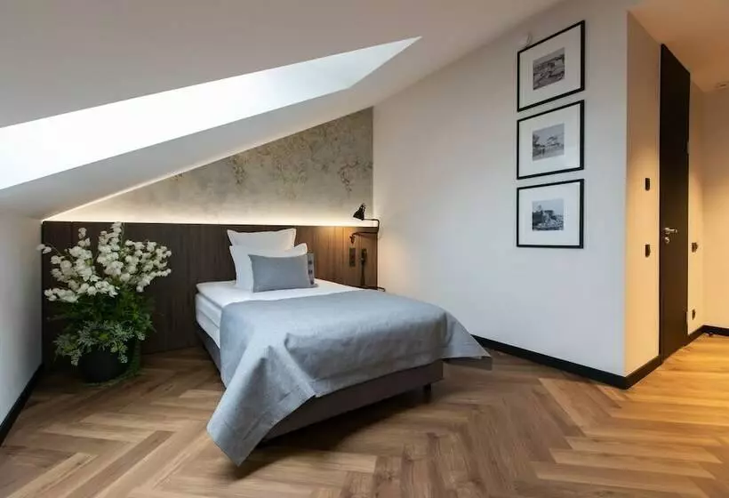 ホテル Dvor Podznoeva Studios And Apartments