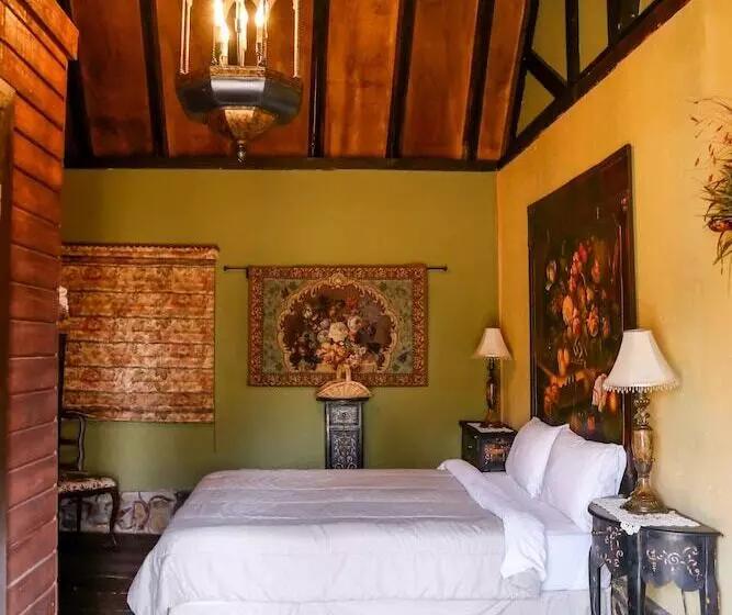 Hotelli Fernabella's Lodge
