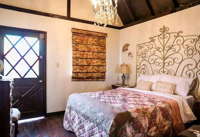 Hotelli Fernabella's Lodge