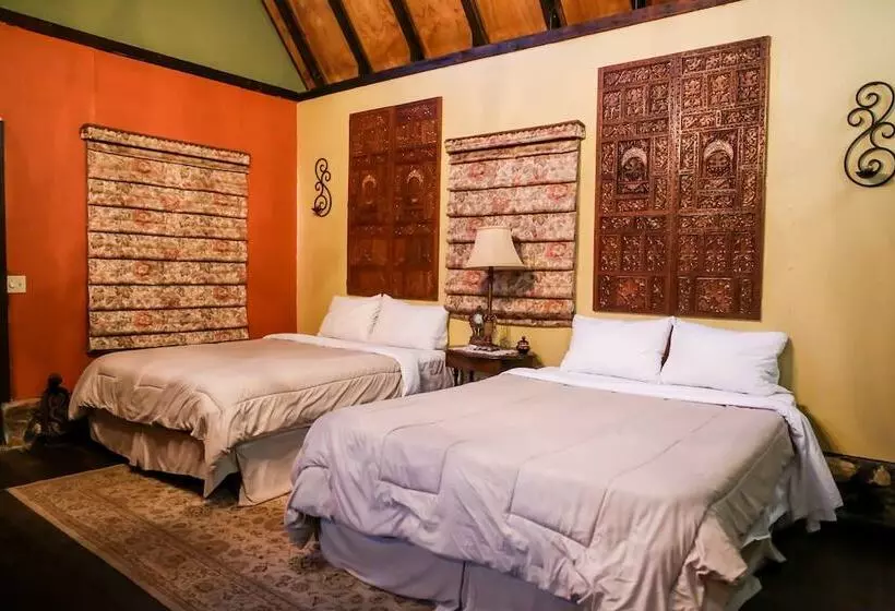 Hotelli Fernabella's Lodge