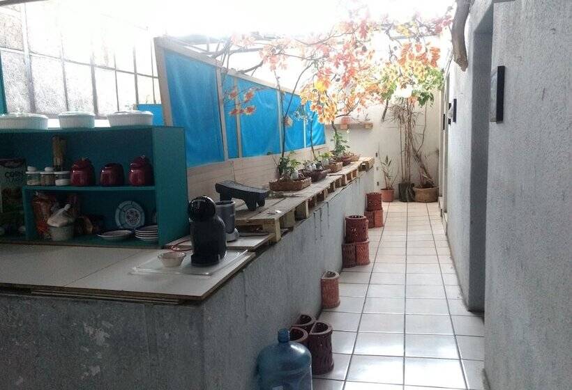 فندق Hostal Gato Azul Habitaciones Privadas