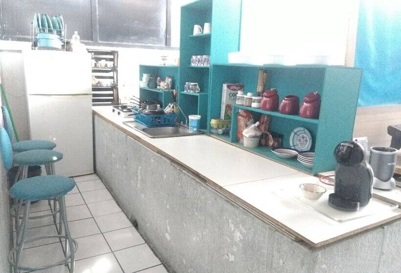 فندق Hostal Gato Azul Habitaciones Privadas