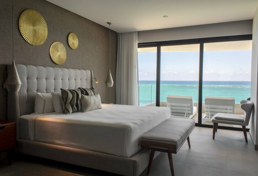 فندق Romarley Beach House