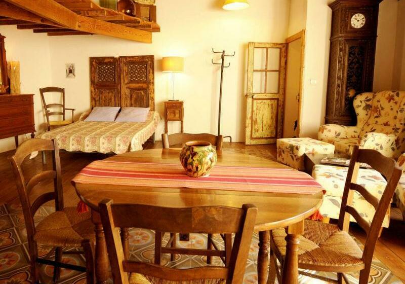 بنسيون La Vigne Bleue