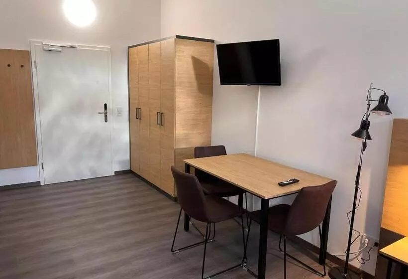 24seven Apartments   Self Check In