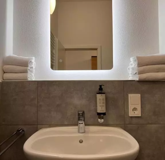 24seven Apartments   Self Check In