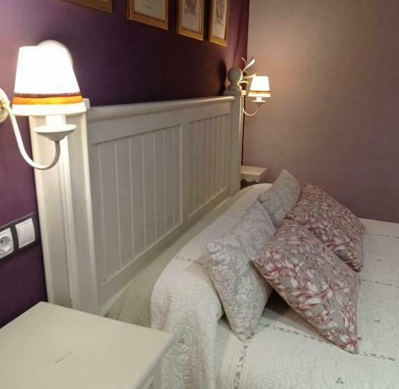 Отель El Cuartel De Lugueros