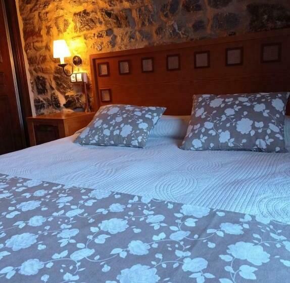 Отель El Cuartel De Lugueros