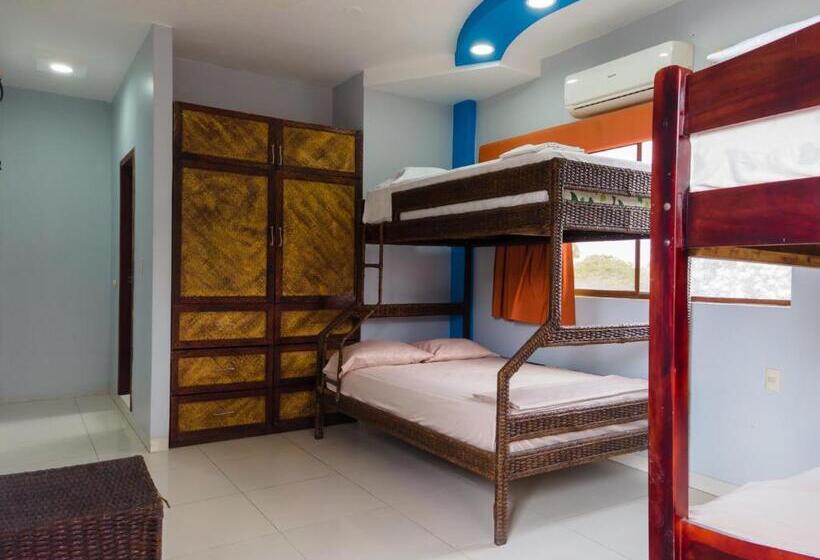 Отель Sol Y Playa Montañita