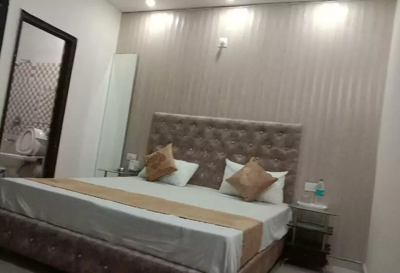 Majatalo City Palace