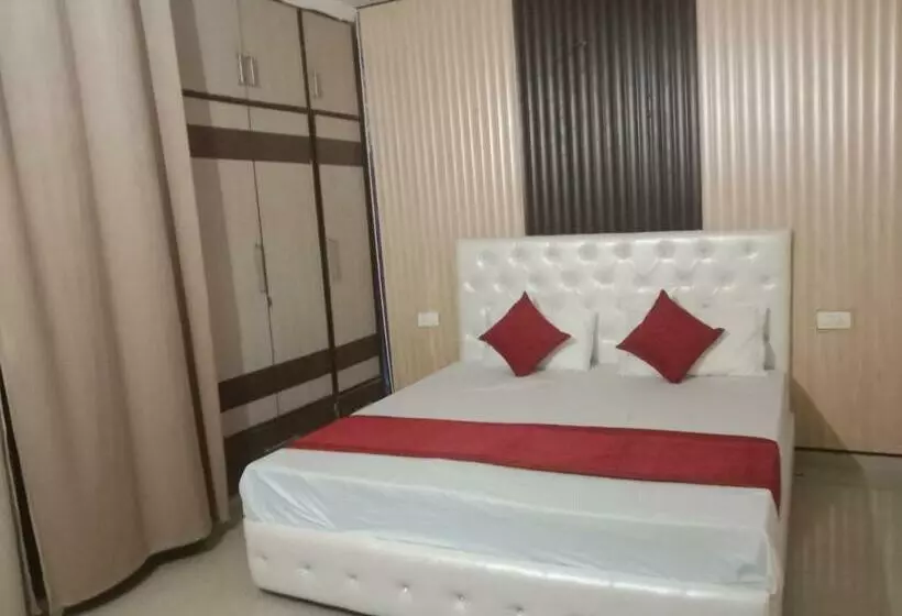 Majatalo City Palace