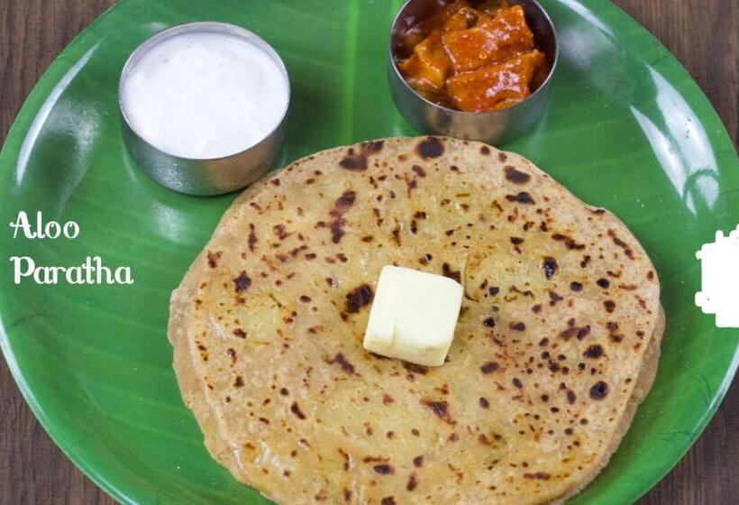 פנסיון City Palace