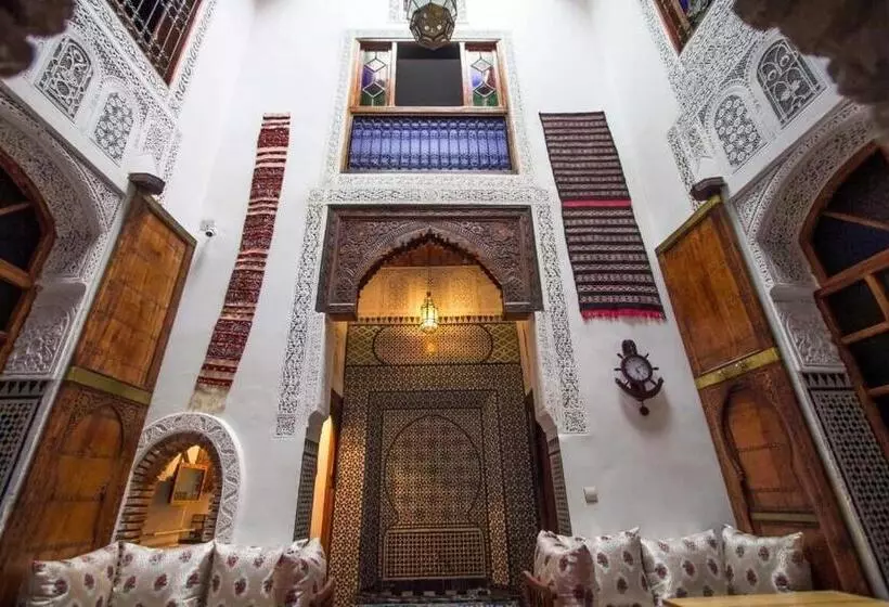 پانسیون Dar Benfares Rcif