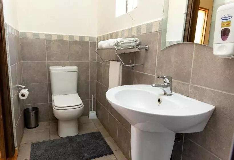 ペンション Ikhutse Manor Guesthouse