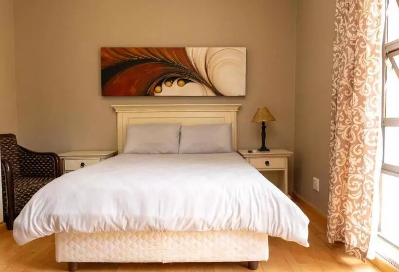 ペンション Ikhutse Manor Guesthouse