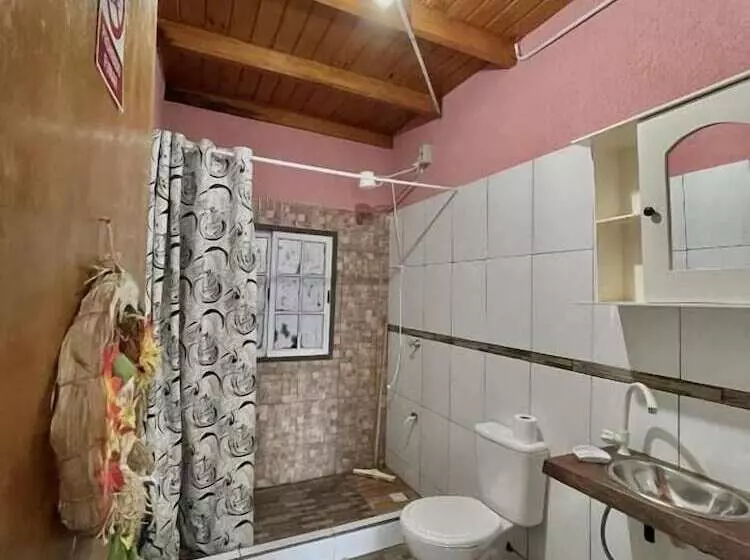 Retkeilymaja Hosteria Namaju