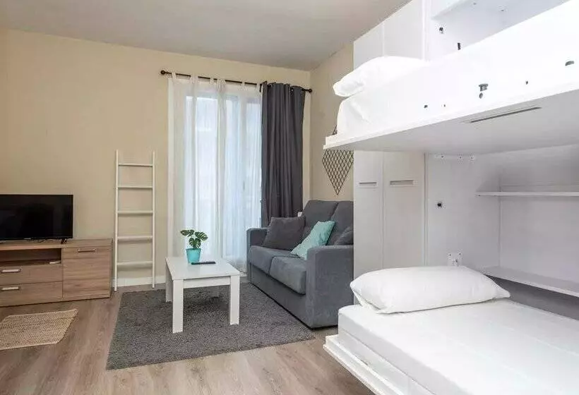 Apartamentos Nevada Mikka