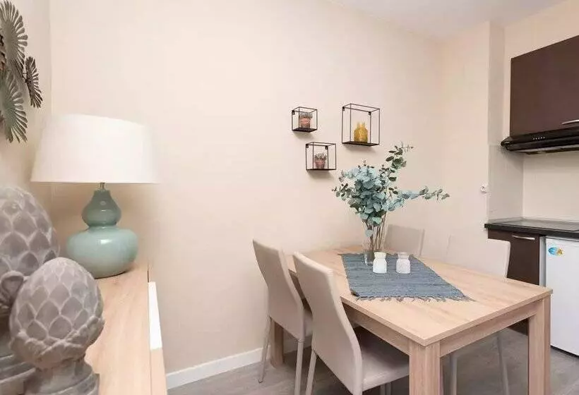 Apartamentos Nevada Mikka