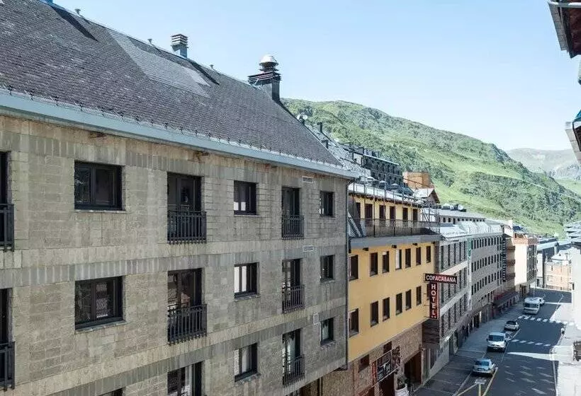 Apartamentos Nevada Mikka