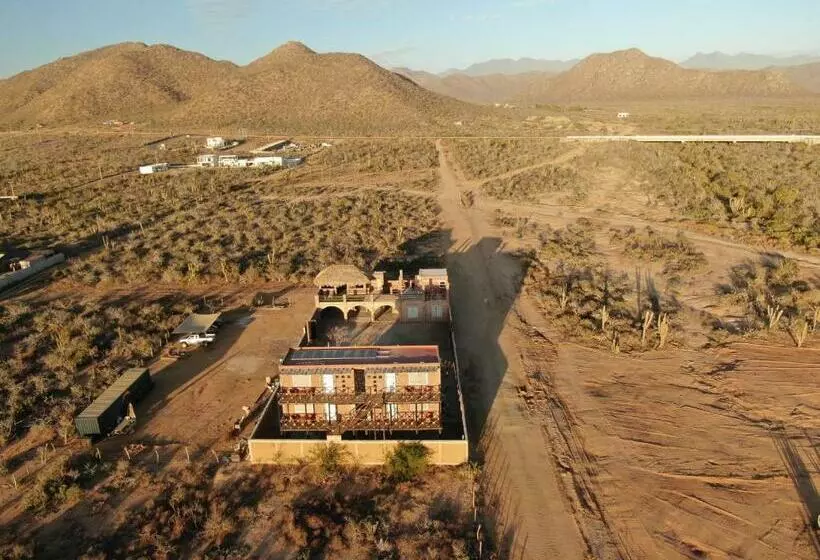 Aamiaismajoitus (B&B) Baja69 Lodge