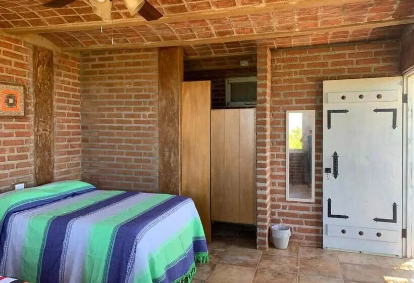 Aamiaismajoitus (B&B) Baja69 Lodge
