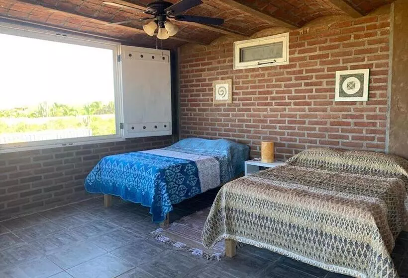 Aamiaismajoitus (B&B) Baja69 Lodge