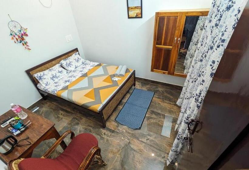 Hostelexp, Varkala   A Beach Town Hostel