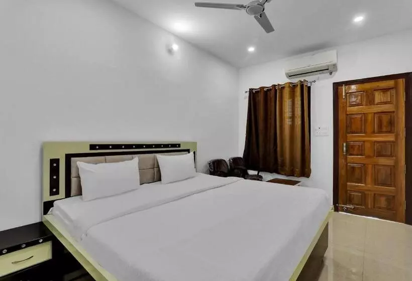 ホテル Flagship 83814 Harshada Guest House & Farms