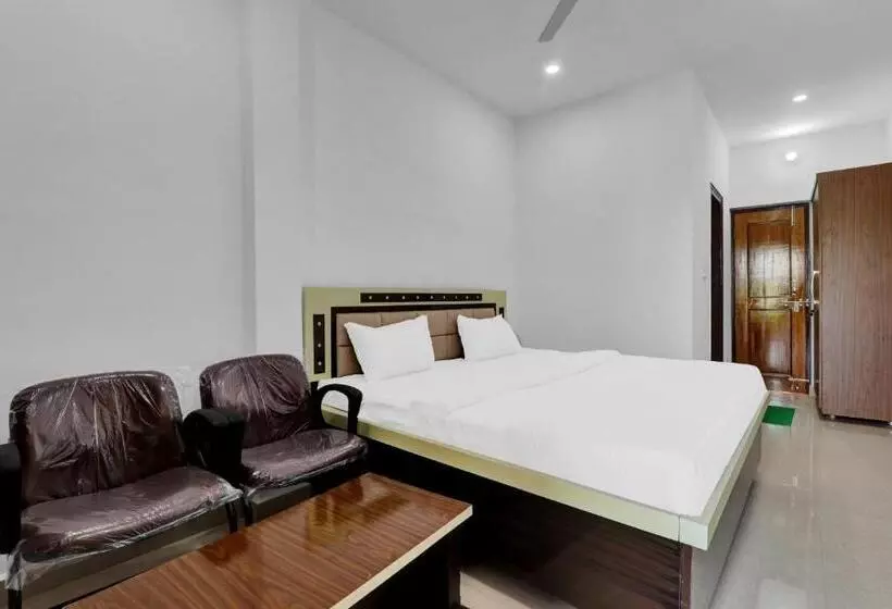 ホテル Flagship 83814 Harshada Guest House & Farms