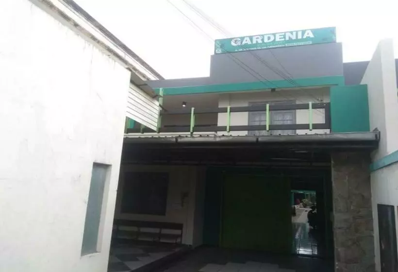 Hotelli Oyo 90766 Gardenia Boarding House