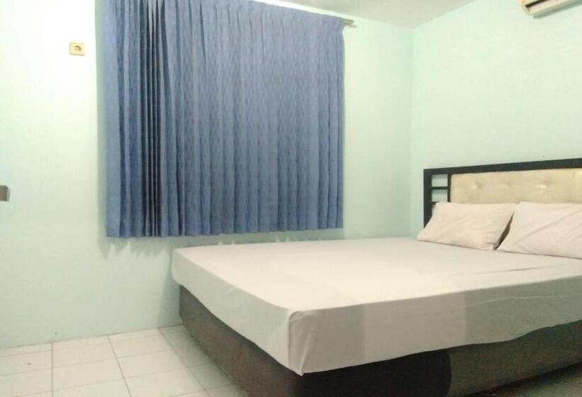 Hotel Oyo 90766 Gardenia Boarding House