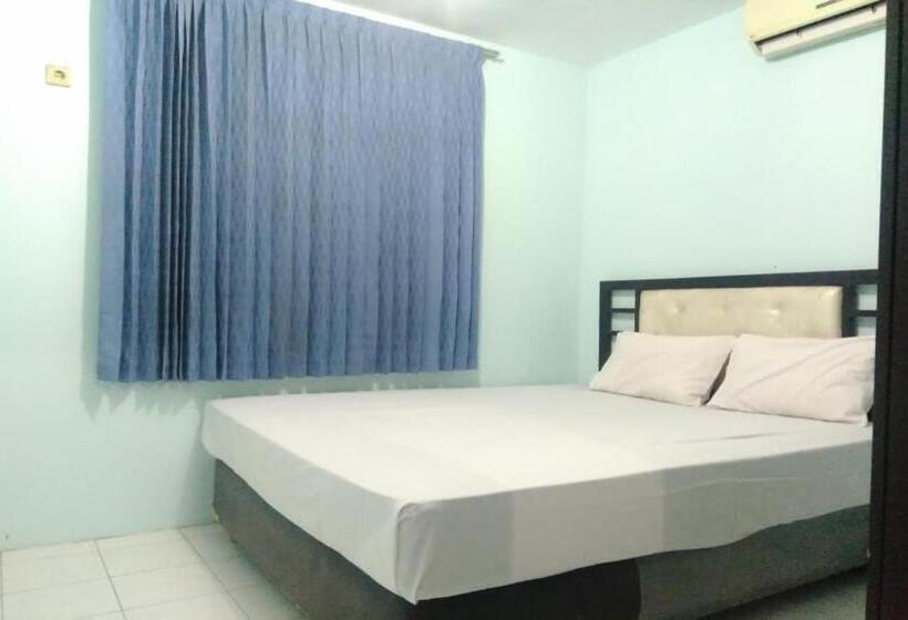 Hotel Oyo 90766 Gardenia Boarding House