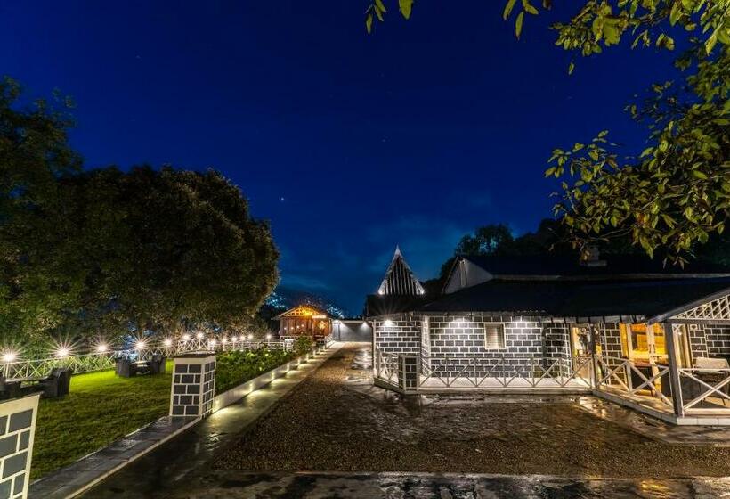ホテル The Mirchoni Resorts Nainital