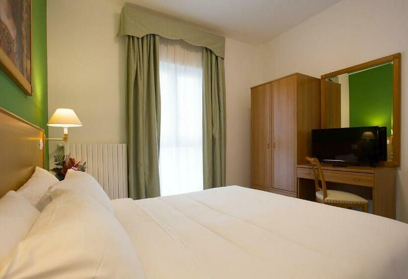 ホテル Villa Nazareth Fermo