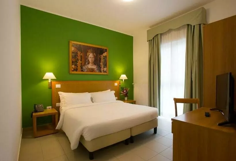 هتل Villa Nazareth Fermo