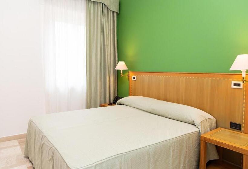 ホテル Villa Nazareth Fermo