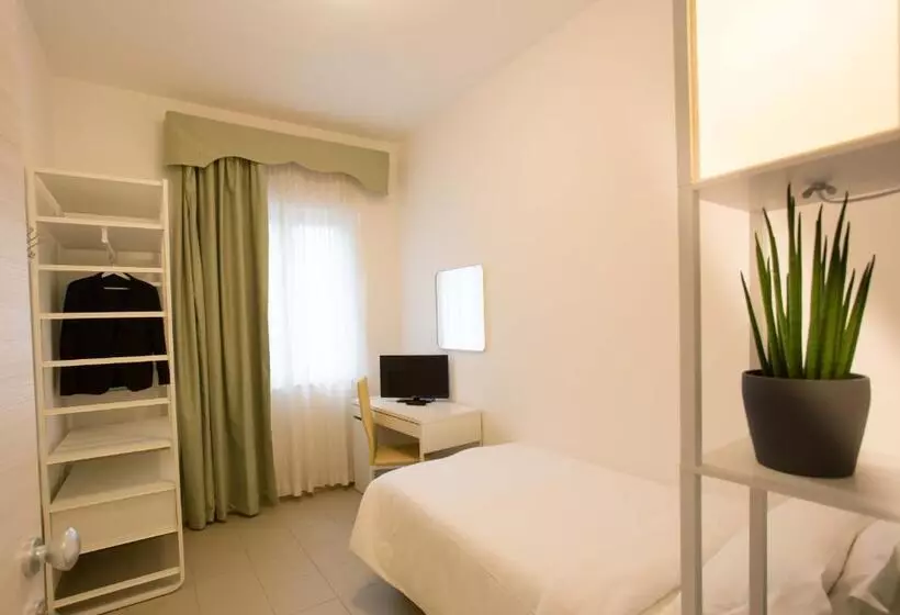 هتل Villa Nazareth Fermo