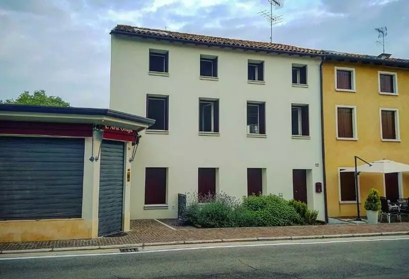 ベッドアンドブレックファースト Pie Castello