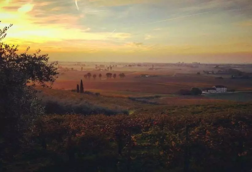 ベッドアンドブレックファースト Pie Castello