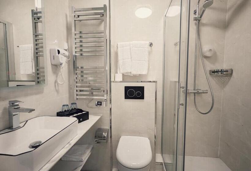 فندق Kyriad Rouen Sud   Sotteville Les Rouen