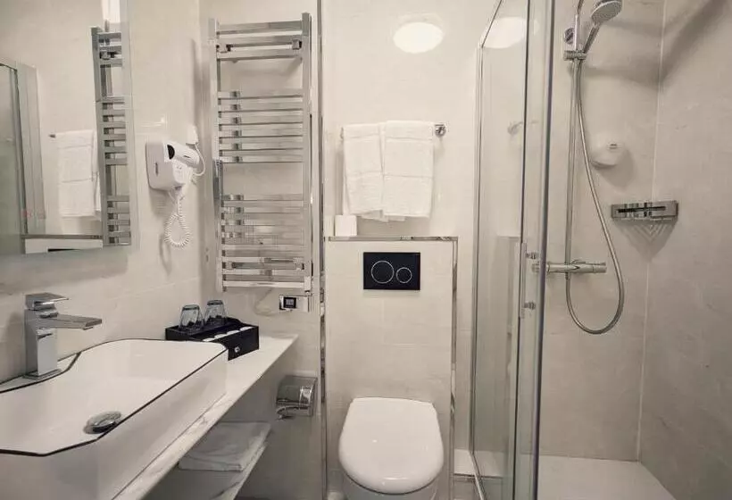 Hotelli Kyriad Rouen Sud   Sotteville Les Rouen