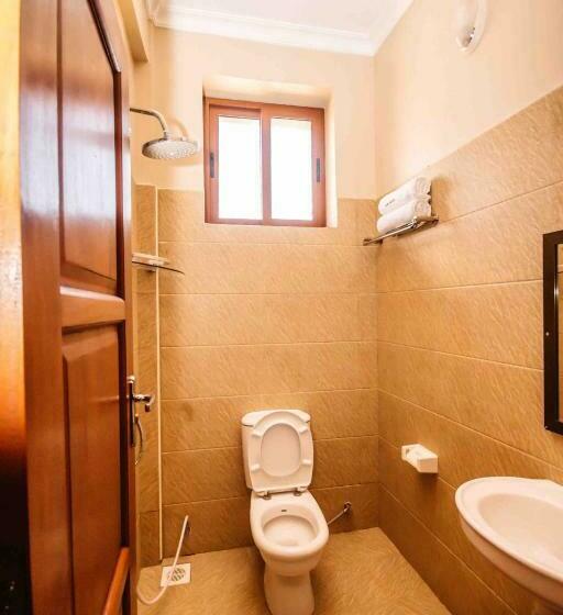 Panone Hotel Chekereni