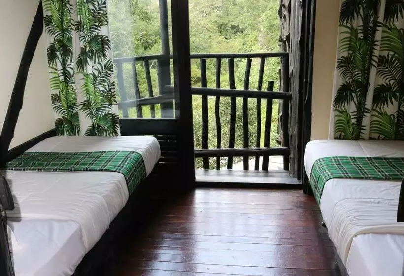 هتل Shimba Hills Lodge