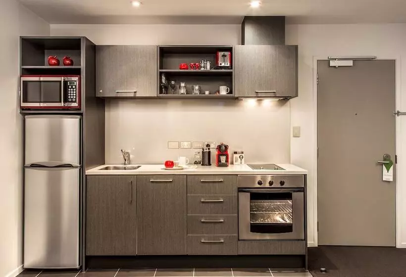 Barclay Suites