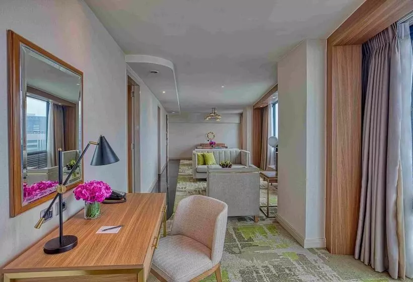 Отель Eastwood Richmonde